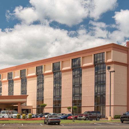 Wyndham Garden Texarkana Bagian luar foto