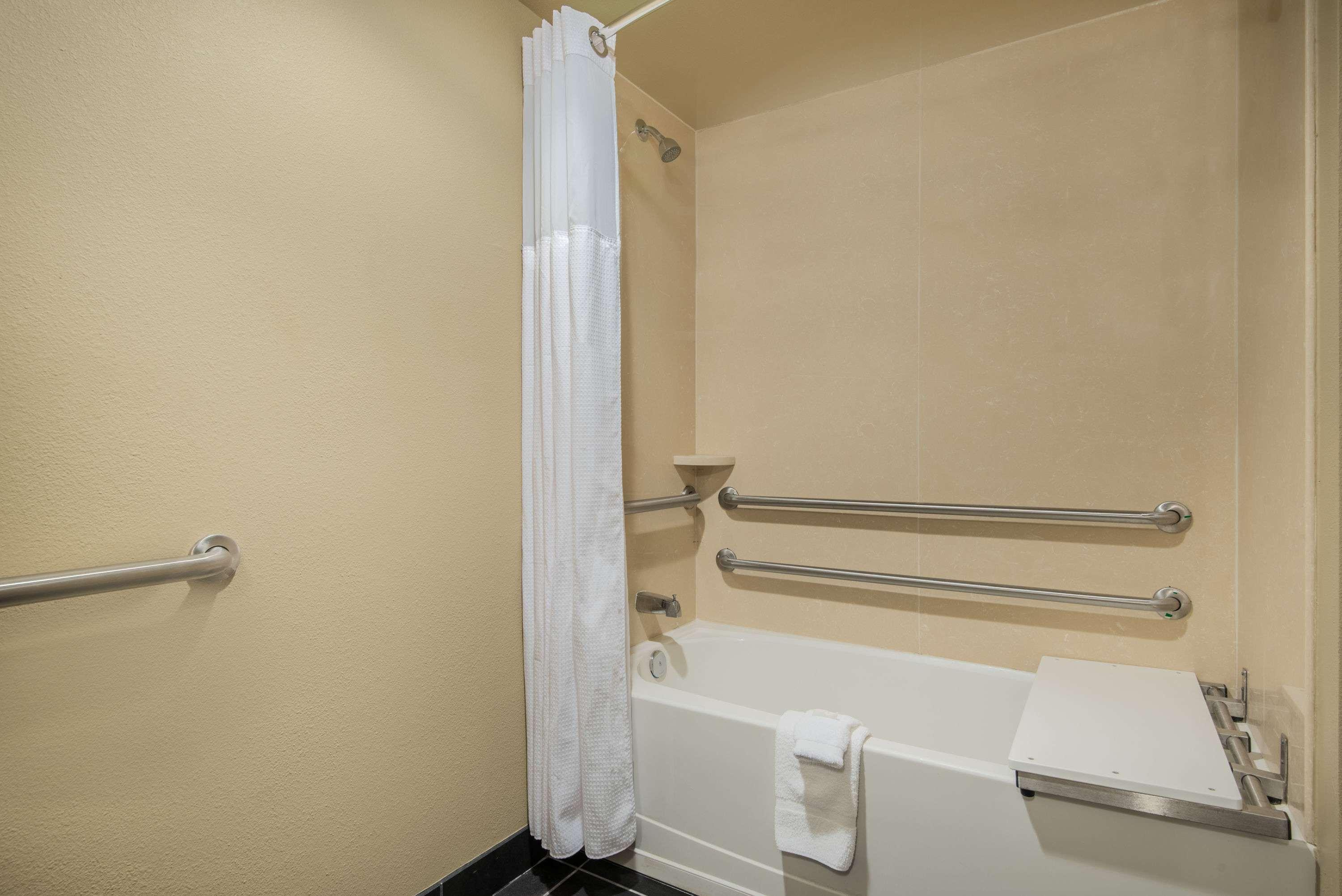 Wyndham Garden Texarkana Bagian luar foto