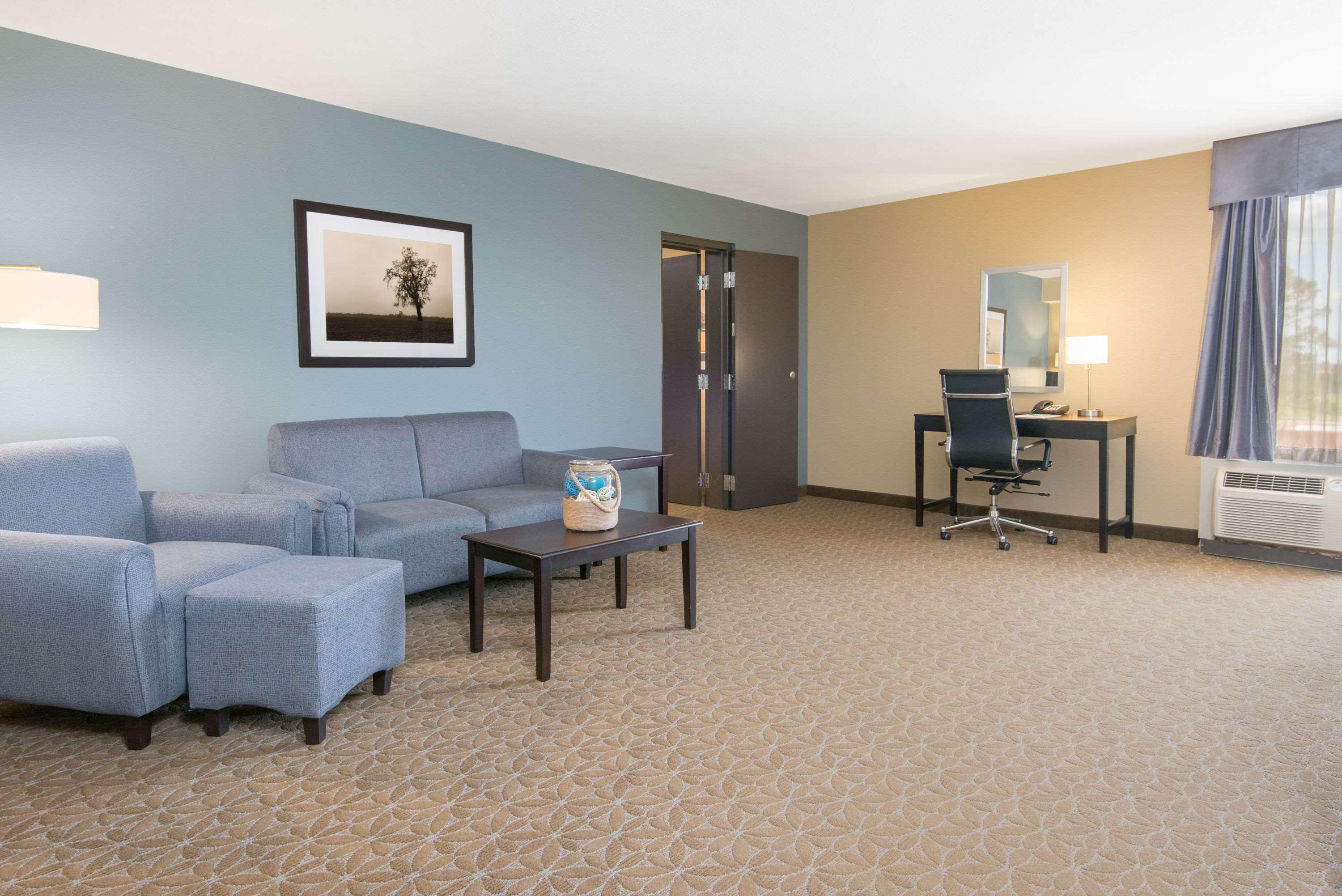 Wyndham Garden Texarkana Bagian luar foto